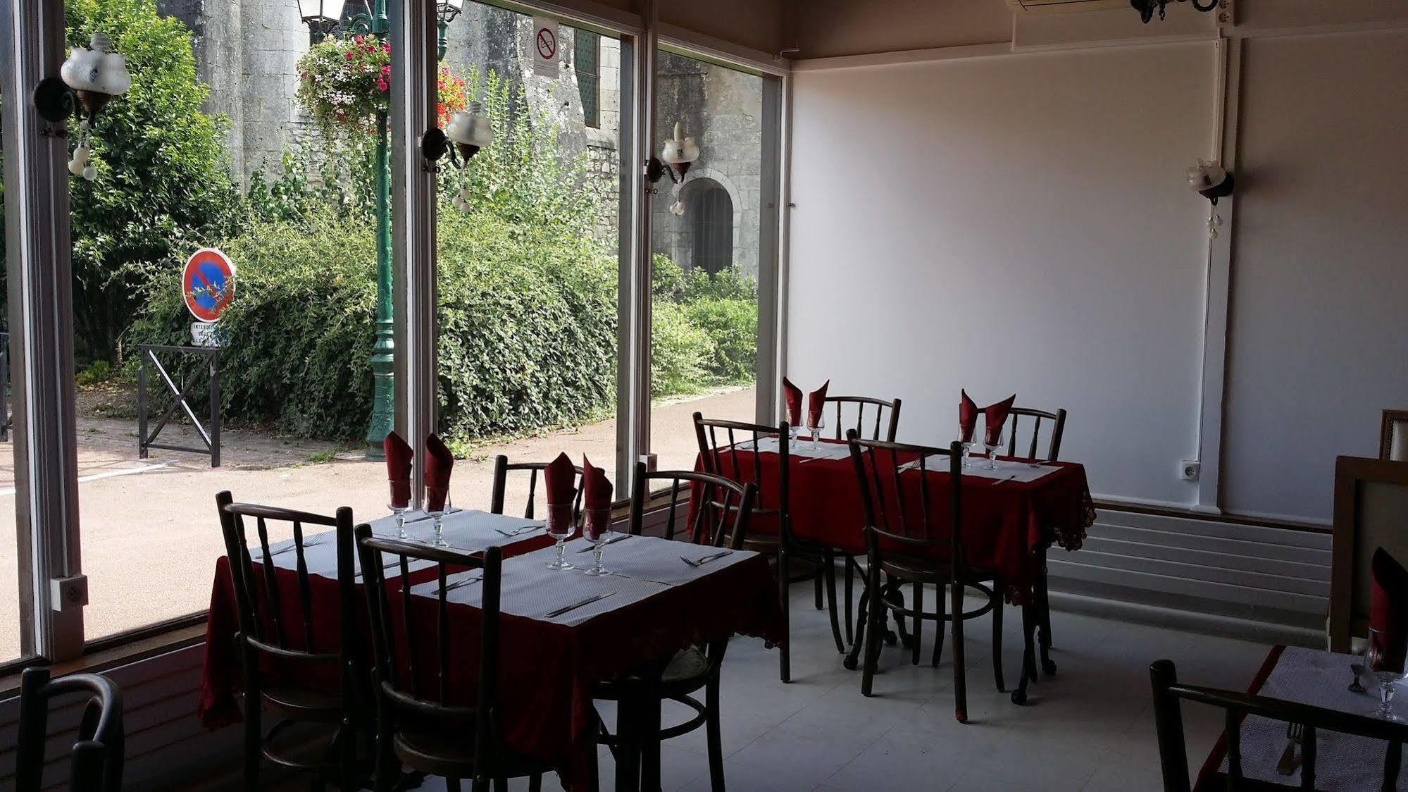A La Vielle Halle Souppes-sur-Loing 외부 사진